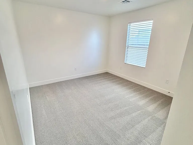2375 E Luciano Ln — Photo 21
