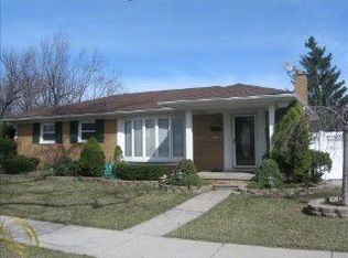 3115 Grange Rd, Trenton, MI 48183