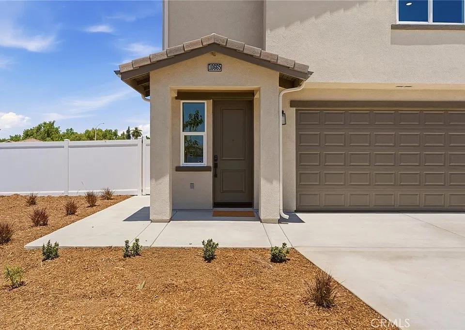 10665 Alborz Ct