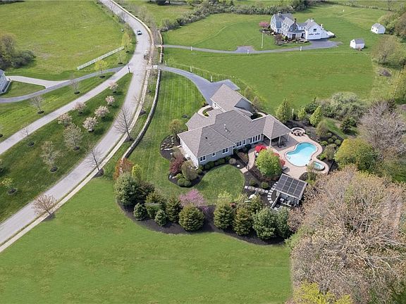 3rd image of 124 Wilbert Way