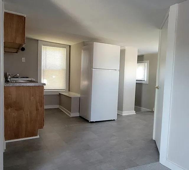 135 Byron St #2 — Photo 15