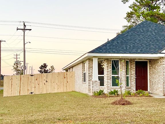3rd image of 14018 Plantation Oaks Dr