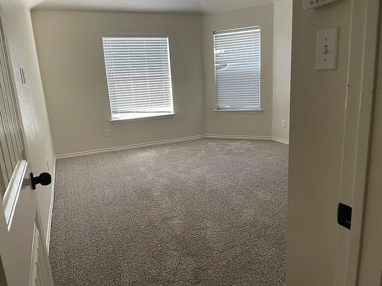 332 Kansas Trl — Photo 24