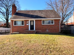 6004 Westbrook Dr, Hyattsville, MD 20784