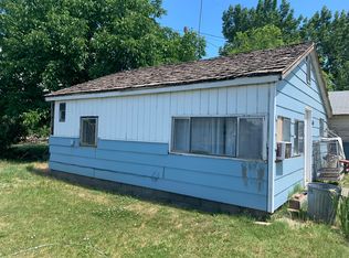 615 Adams St, Grandview, WA 98930