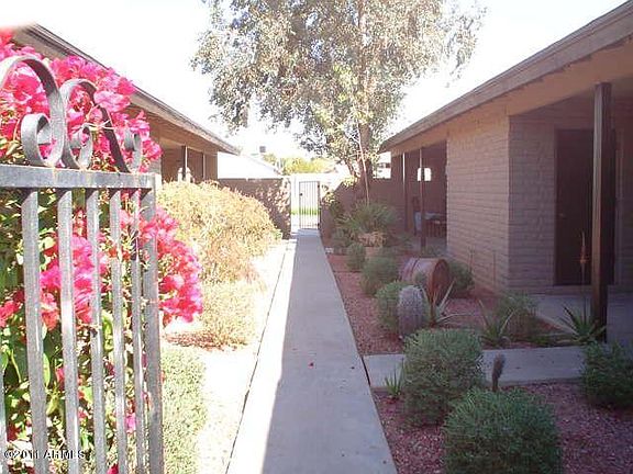 5th image of 18041 N 40th Pl APT 4