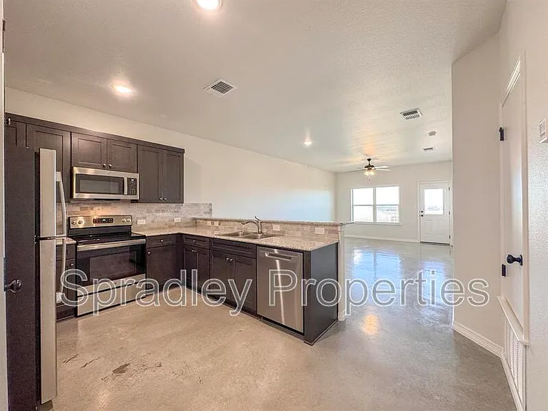 205B Juniper Dr — Photo 8