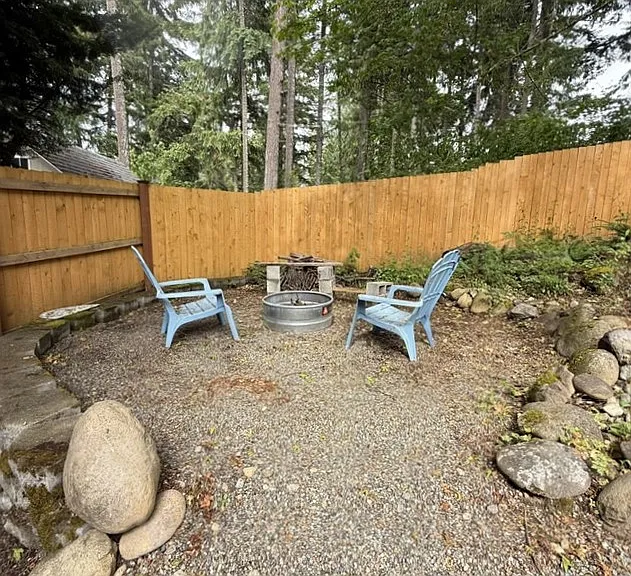 18238 Big Fir Ct SE — Photo 32