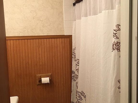 5th image of 514 Avenue D APT B