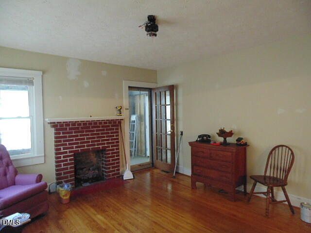 1st image of 1121 S Cokesbury Rd