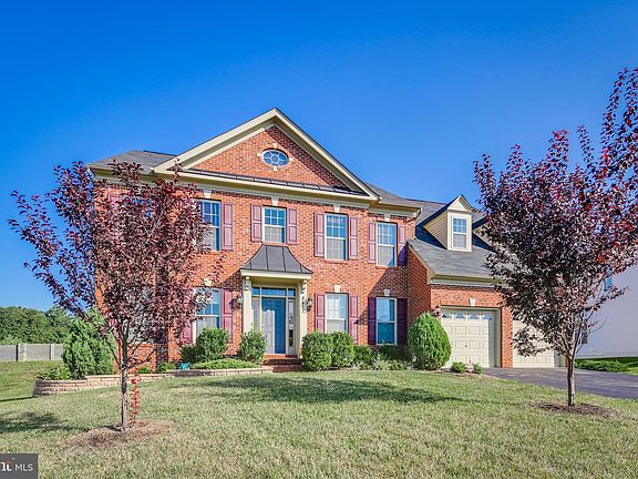 2nd image of 8411 Sonnet Ct