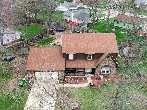 5th image of 8323 Christiana Ln