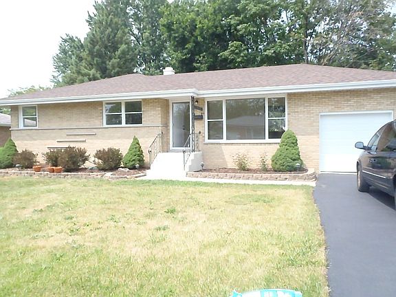 2nd image of 11310 S Neenah Ave