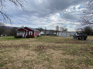 406 Franklin Ave, Bridgeport, AL 35740