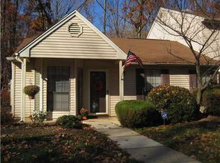 1201 Timber Oaks Rd, Edison, NJ 08820