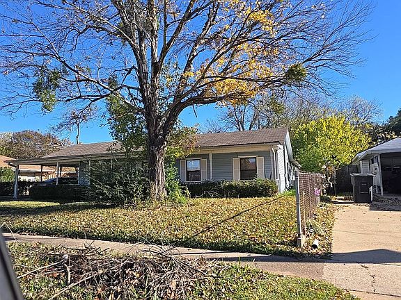 2nd image of 214 S Youree St