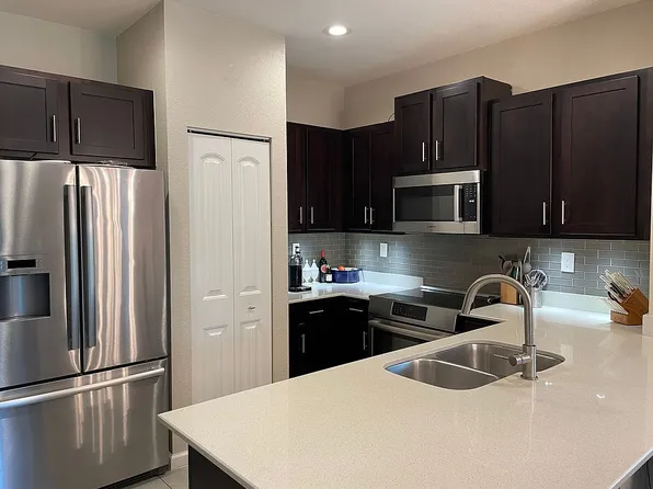 4206 N Dixie Hwy #11, Oakland Park, FL 33334