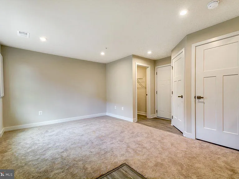 9583 Tall Oaks Rd — Photo 6
