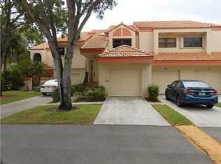 3224 Laurel Oaks Ln, Hollywood, FL 33021