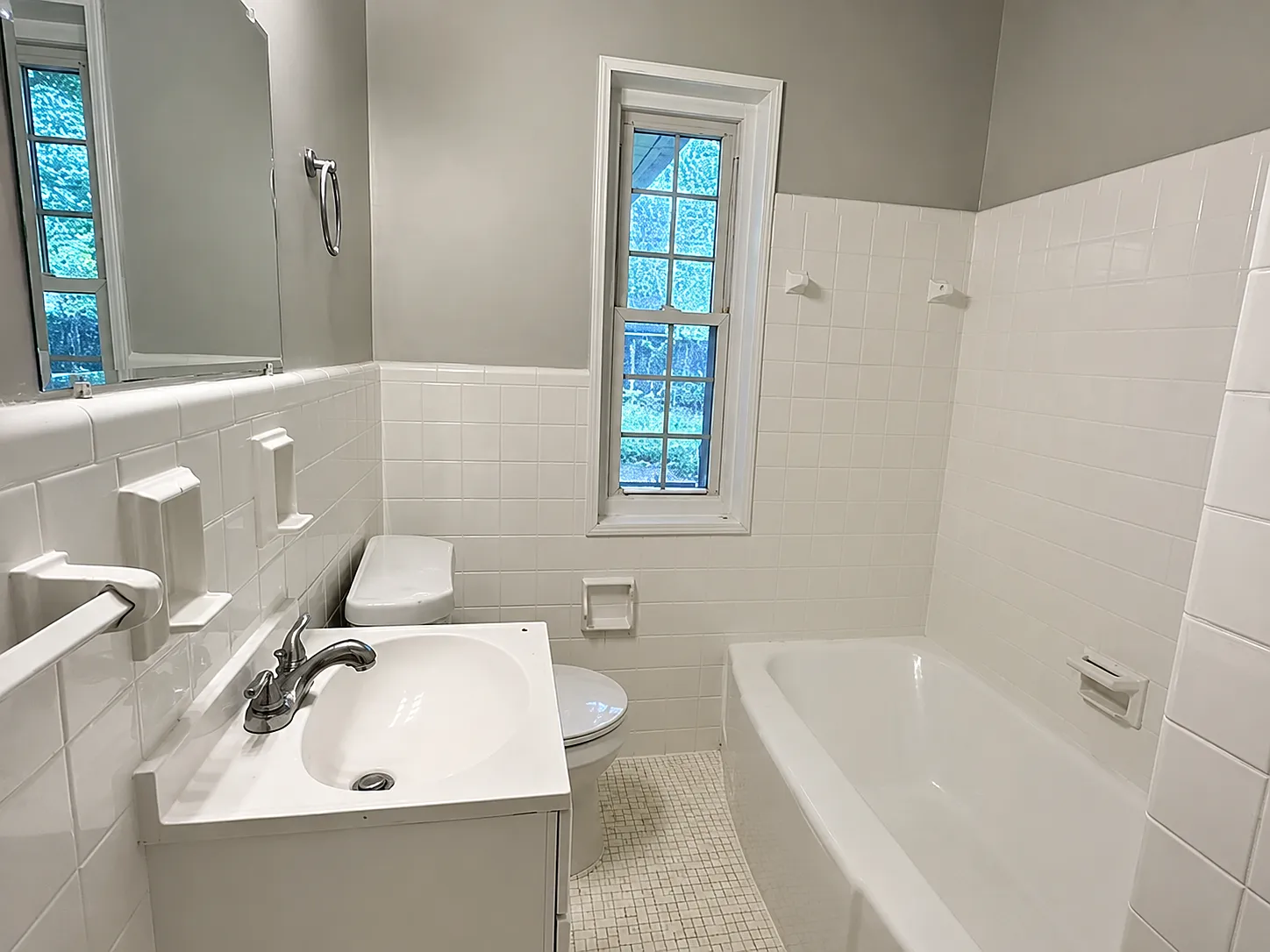 3 bed, 1444 sqft, $999 — Photo 3