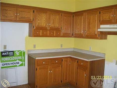 kitchen 2.JPG