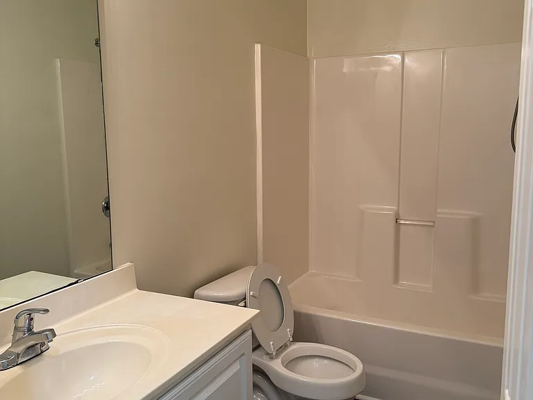 142 Westhaven Dr #9B — Photo 11