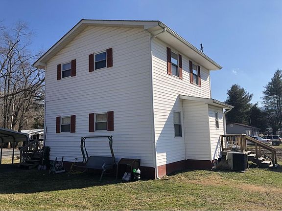 3rd image of 419 E River St N