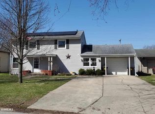 1454 S Demeter Dr, Freeport, IL 61032