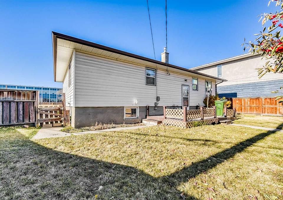 1st image of 3452 W 37th St SW