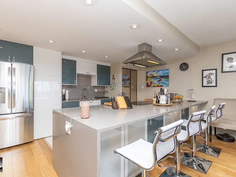 2246 Folkestone Way #11 — Photo 4