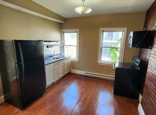 4 Wilbur Ct FLOOR 3, Boston, MA 02128