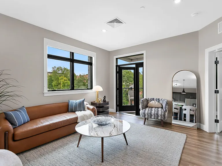 Byline Apartments — Photo 12