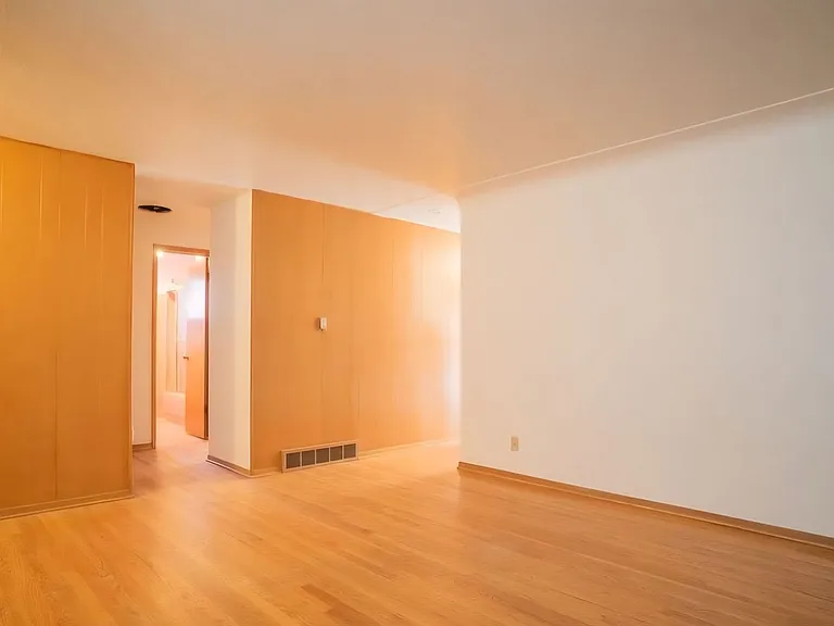 4345 Pierce St — Photo 3