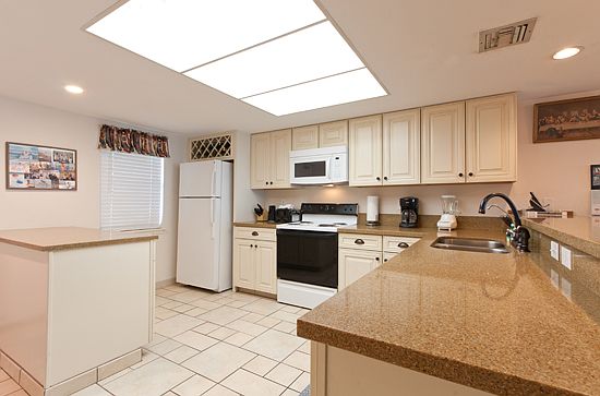 4th image of 4400 Gulf Blvd APT 506