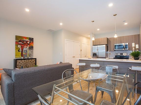 2nd image of 2035 N College Ave #C