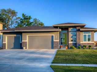600 NE Bridge Creek Ct, Grimes, IA 50111