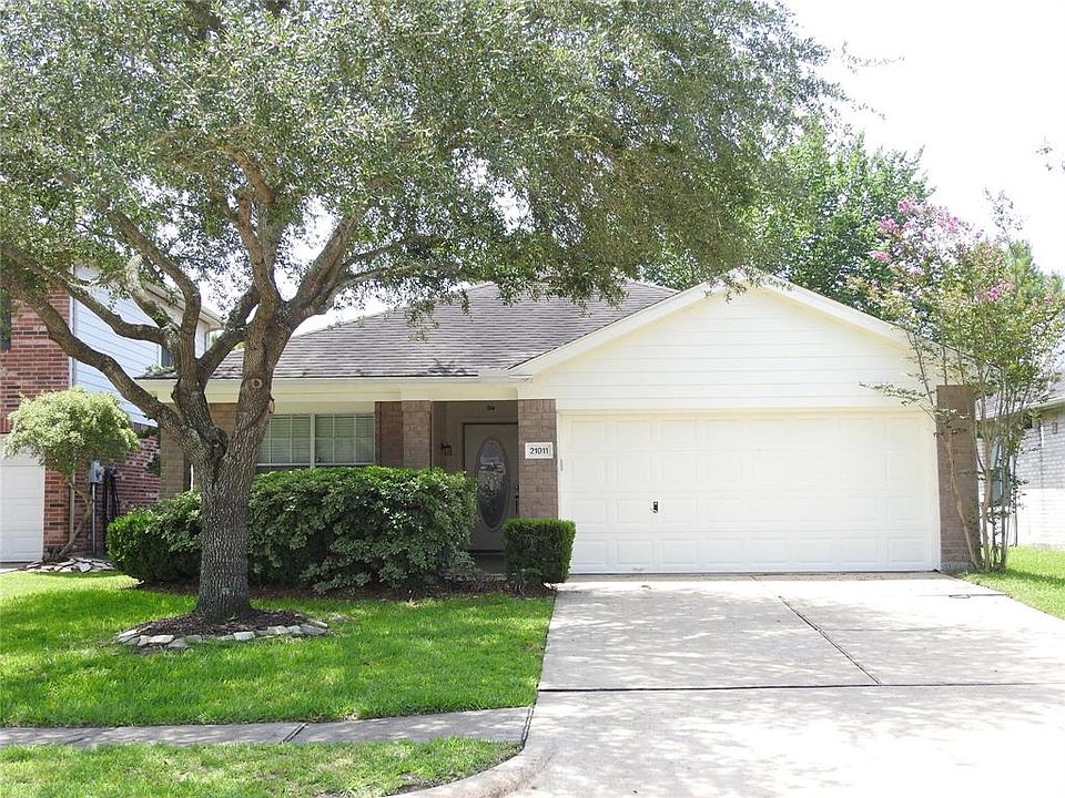1st image of 21011 Somerset Park Ln
