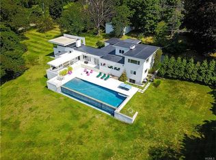 2065 Quaker Ridge Rd, Croton On Hudson, NY 10520