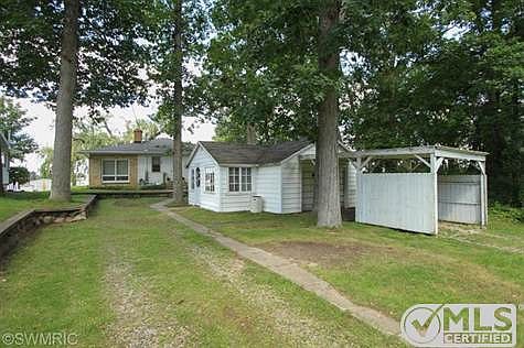 5th image of 1501 Lakeside Dr