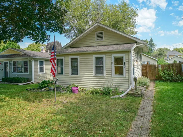 710 Glidden Ave, Dekalb, IL 60115