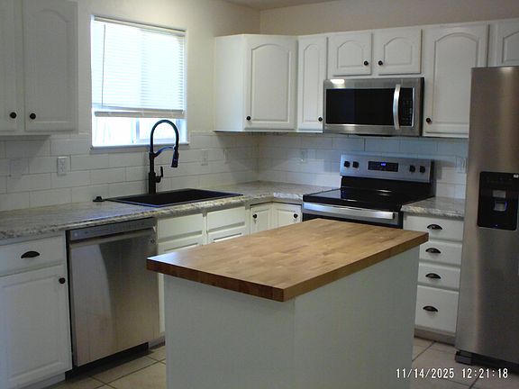 4th image of 8615 Silver Glen Dr