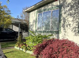 4155 NE Three Mile Ln, McMinnville, OR 97128