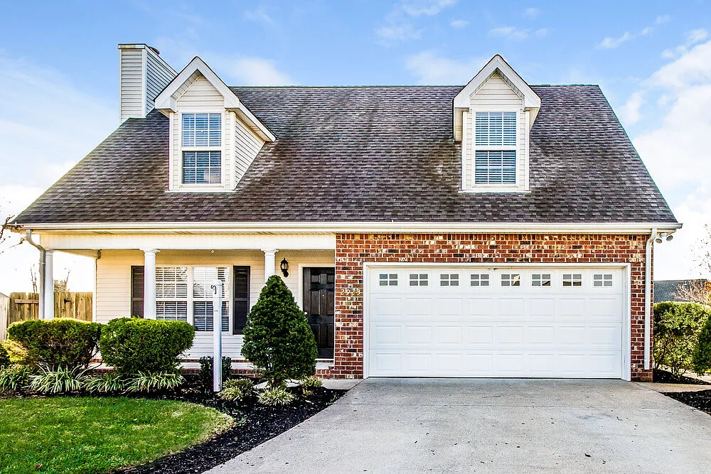 3 bed, 2.5 bath, 1988 sqft, $3,400 — Photo 1