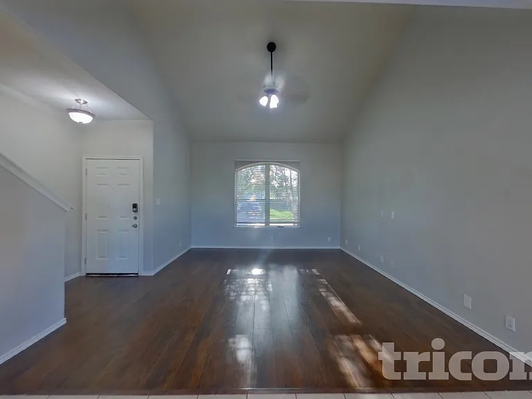 240 Dragon Ridge Rd — Photo 2