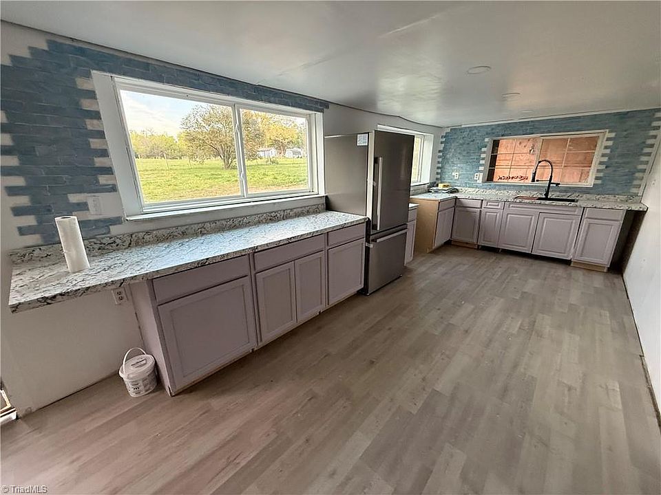2nd image of 533 Della Wilson Rd