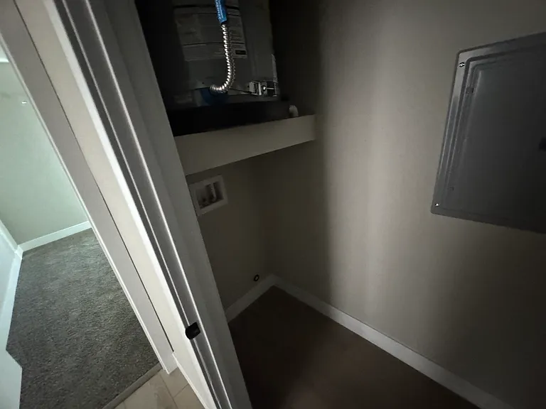 1341 E Arrowhead St #2 — Photo 29