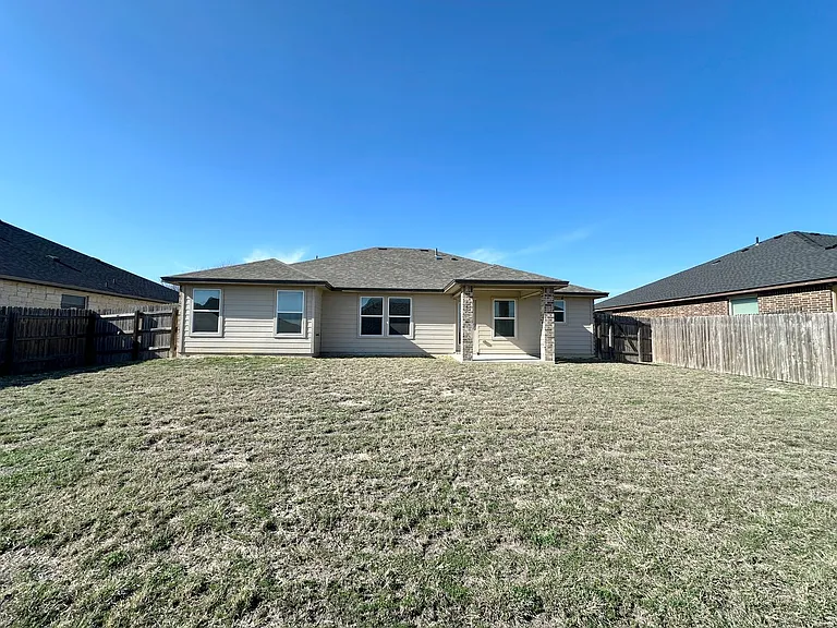 702 Deborah Kay Dr — Photo 33