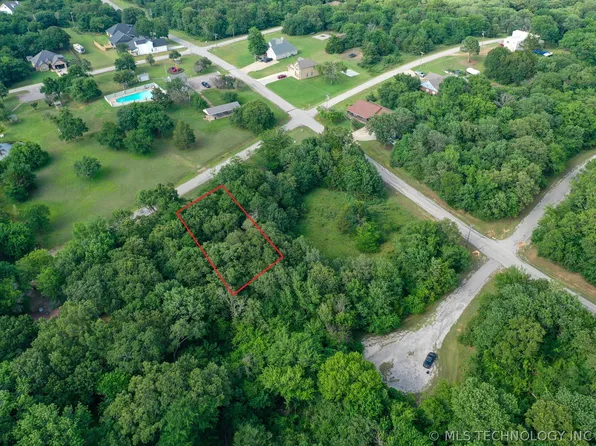 1904 White Oak Dr, Kingston, OK 73439