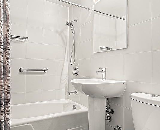 5th image of 201 E 66th St APT 6N