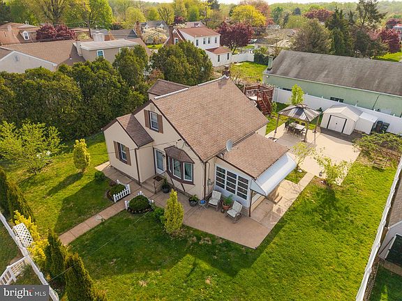 2nd image of 8459 Verree Rd